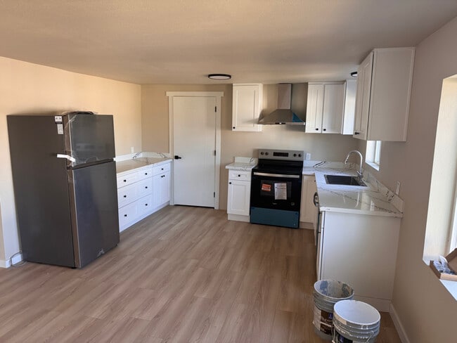 property at 412 Brock St