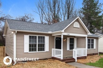 1367 Hidden Valley Dr in Concord, NC - Building Photo - Building Photo