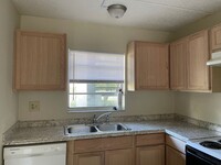 2860 Somerset Park Dr in Tampa, FL - Building Photo - Building Photo