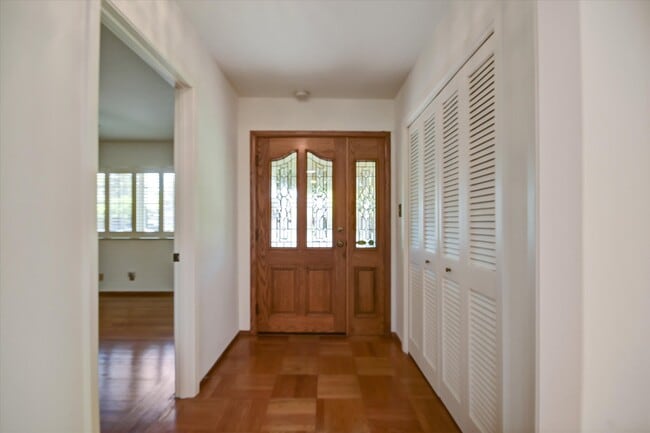 1516 Whipple Ave in Redwood City, CA - Building Photo - Building Photo