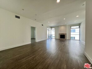 1232 Kings Rd in West Hollywood, CA - Building Photo - Building Photo
