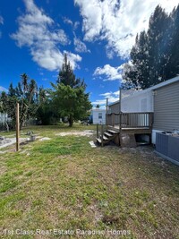 2741 SE Janet St - 12