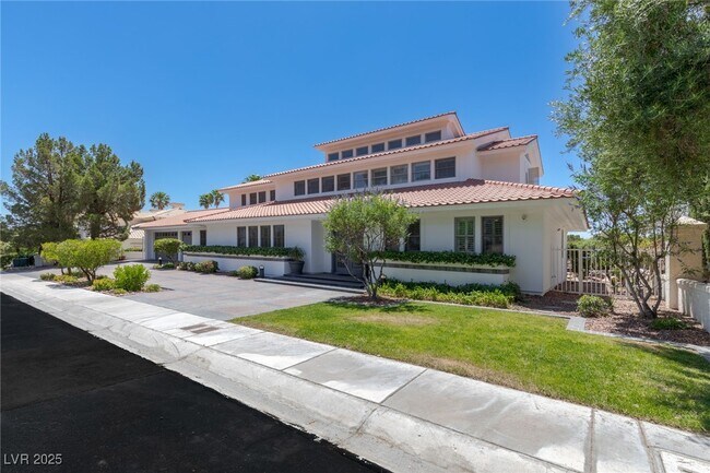 41 Cascade Creek Ln in Las Vegas, NV - Building Photo - Building Photo