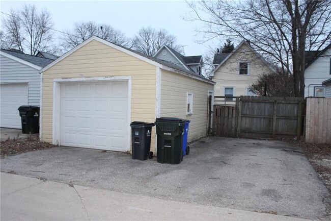 1520 D Ave NE in Cedar Rapids, IA - Building Photo - Building Photo