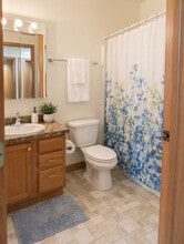 121-123 S Main St in Elkhart, IN - Foto de edificio - Building Photo