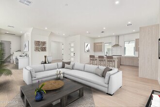1625 E Lamar Rd in Phoenix, AZ - Foto de edificio - Building Photo