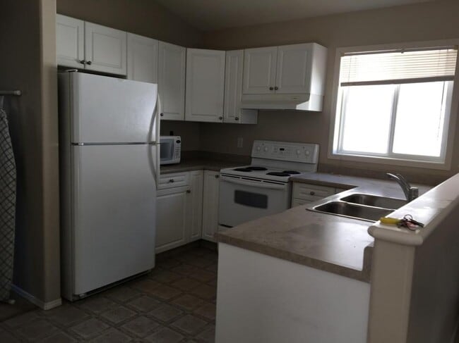 6226 88A St in Grande Prairie, AB - Building Photo - Building Photo