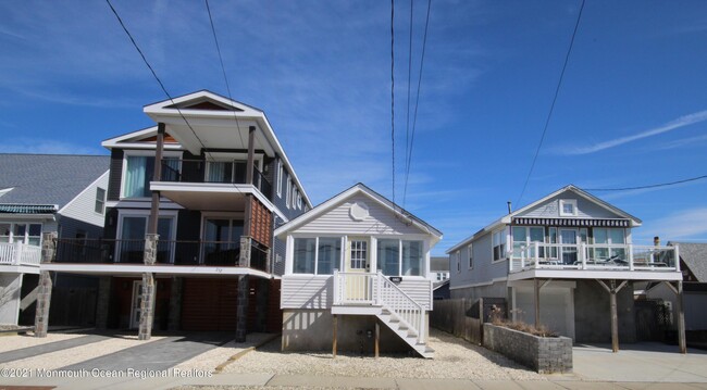 234 4th Ave in Manasquan, NJ - Building Photo - Building Photo