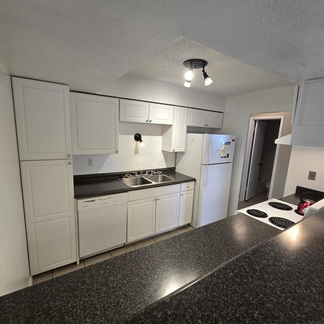 property at 3855 Montgomery Blvd NE