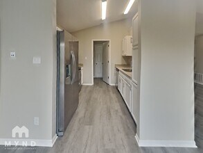 5126 Sandy Forge Dr in Indianapolis, IN - Foto de edificio - Building Photo