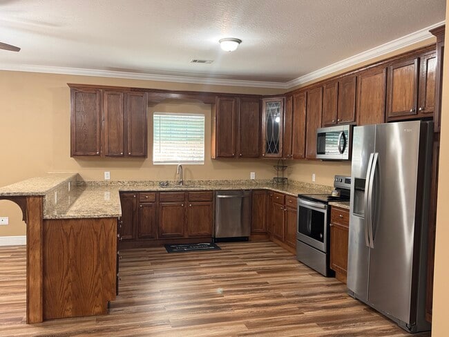 111 Grovewood Dr in Hattiesburg, MS - Building Photo - Building Photo