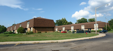 Parkview Estates in Peoria, IL - Building Photo - Building Photo