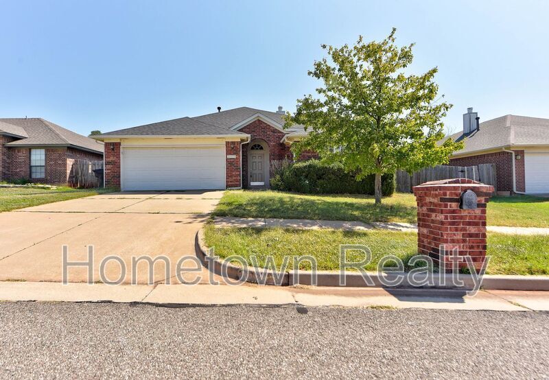 16416 Oconee Creek Dr in Edmond, OK - Building Photo
