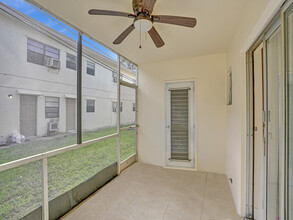 1211 NE 23rd Ave in Pompano Beach, FL - Building Photo - Building Photo