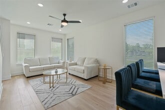Villas at Mansfield in Houston, TX - Foto de edificio - Building Photo