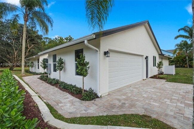 12090 164th Ct N in Jupiter, FL - Building Photo - Building Photo
