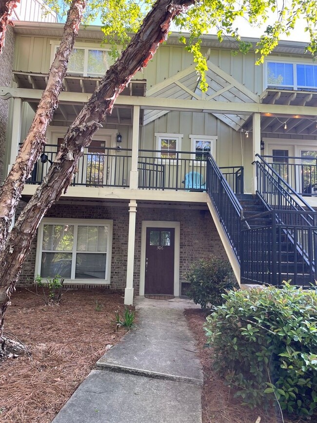 property at 490 Barnett Shoals Rd