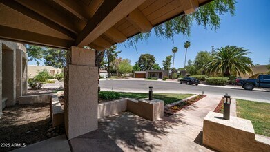 7628 N Vía De La Siesta in Scottsdale, AZ - Building Photo - Building Photo