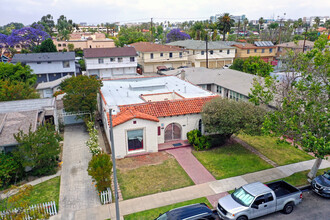 233 E 25th St in Long Beach, CA - Building Photo - Building Photo