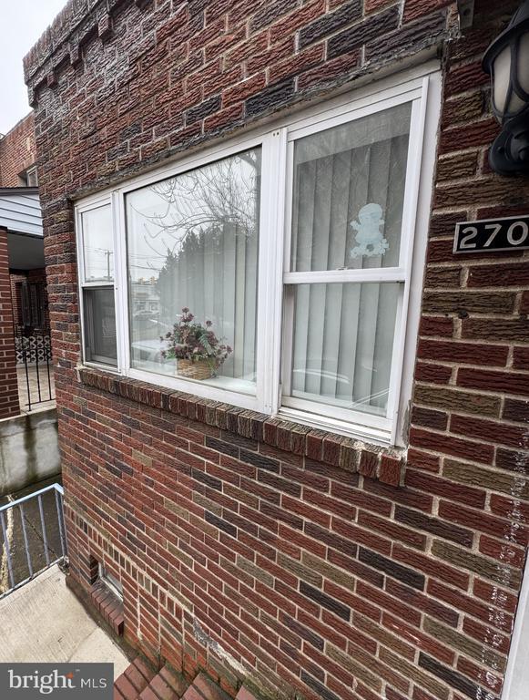 property at 2707 S 9th St