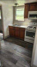 802 Western Ave in Jeannette, PA - Building Photo - Building Photo