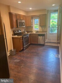 2417 McCulloh St photo'