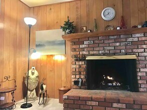 31808 Luring Pines Dr in Running Springs, CA - Foto de edificio - Building Photo