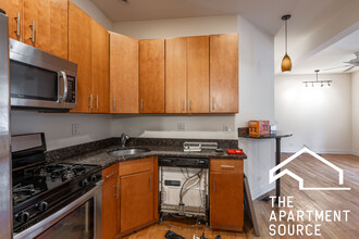 2835 N Damen Ave, Unit 1R in Chicago, IL - Building Photo - Building Photo