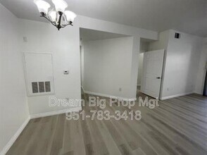 375 Central Ave in Riverside, CA - Building Photo - Building Photo