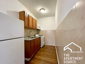 2712 N Milwaukee Ave, Unit 307 in Chicago, IL - Foto de edificio - Building Photo