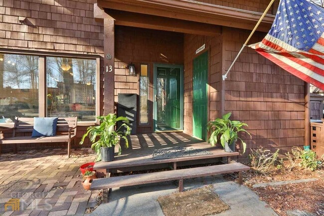 13 Northlake Dr in Peachtree City, GA - Building Photo - Building Photo