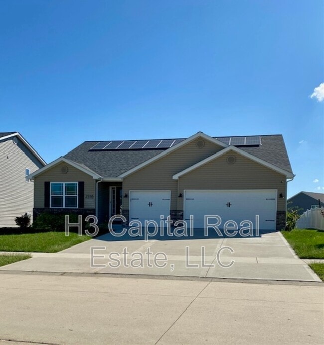 property at 2518 London Ln