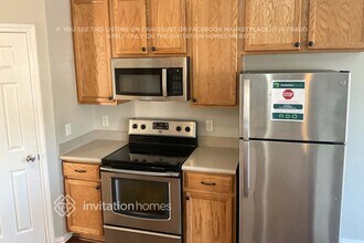 109 Troy Ln in Red Oak, TX - Foto de edificio - Building Photo