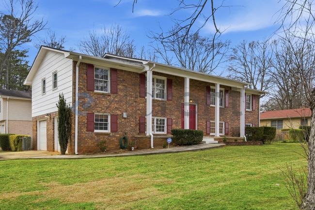 2351 Emerald Falls Dr in Decatur, GA - Building Photo - Building Photo