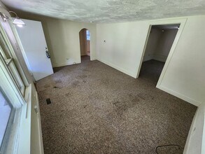 2526 W Madison St in Springfield, MO - Building Photo - Building Photo