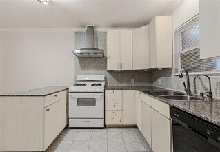 1006 Briarwood Dr in Garland, TX - Building Photo - Building Photo