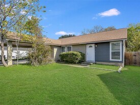 10701 Lanshire Dr in Austin, TX - Building Photo