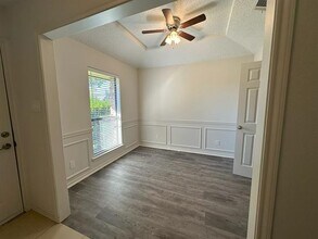 2033 Espinosa Dr in Carrollton, TX - Building Photo - Building Photo