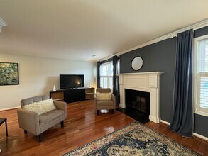1756 Dogwood Dr in Alexandria, VA - Building Photo - Building Photo
