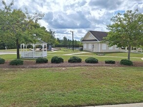 593 Heron Glen Dr in Columbia, SC - Building Photo - Building Photo