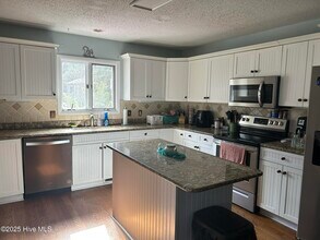 106 Olde Point Rd in Hampstead, NC - Building Photo - Building Photo