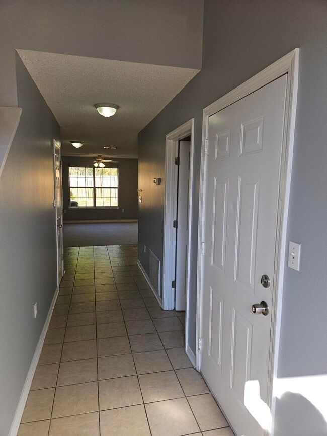 129 Noblat Dr in Mary Esther, FL - Building Photo - Building Photo