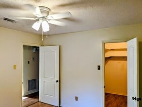 1412 Hawk Tree Dr in College Station, TX - Building Photo - Building Photo