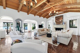 56 S Hibiscus Dr in Miami Beach, FL - Building Photo - Building Photo