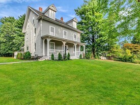 186 Main St in Wayland, MA - Building Photo