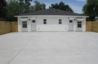 702 5th St in Corpus Christi, TX - Building Photo