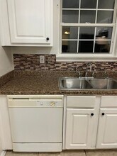 8140 Sterling Lakes Ct in Covington, GA - Foto de edificio - Building Photo