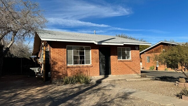 4225 E Bellevue St in Tucson, AZ - Building Photo - Building Photo
