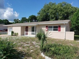 2367 Lake Helen Osteen Rd in Deltona, FL - Building Photo