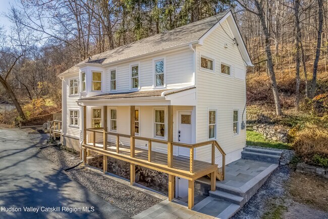 20 Campbell St in Rosendale, NY - Building Photo - Building Photo